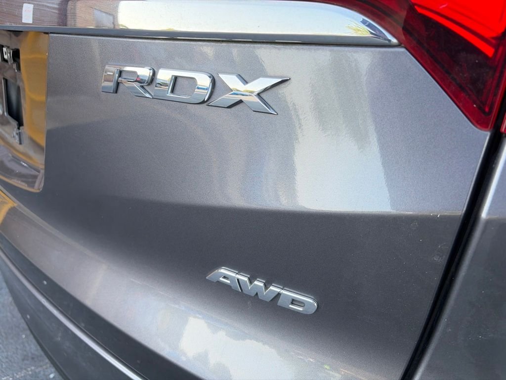 Used 2018 Modern Steel Metallic Acura  image 6