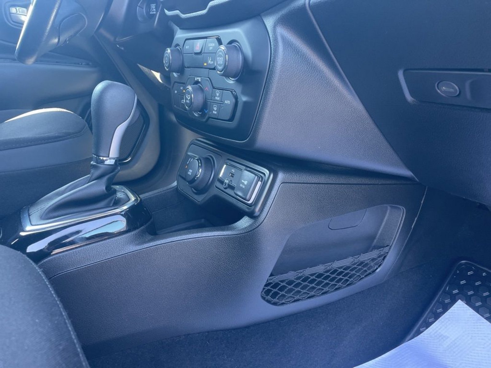 2022 Jeep Renegade Altitude - Photo 17