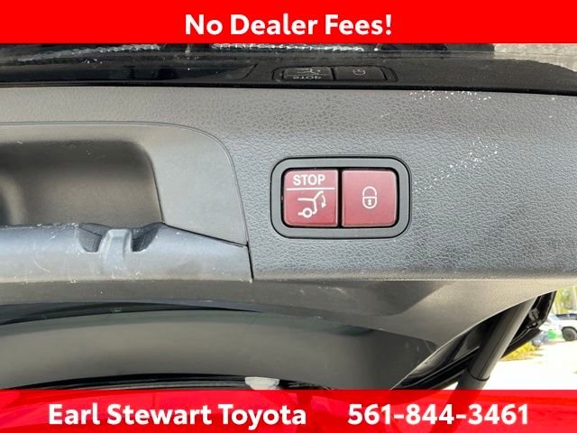 Used 2023 Black Mercedes-Benz GLS 580 image 17
