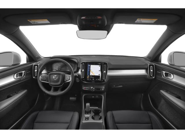 Used 2019 Gray Metallic Volvo Momentum image 8