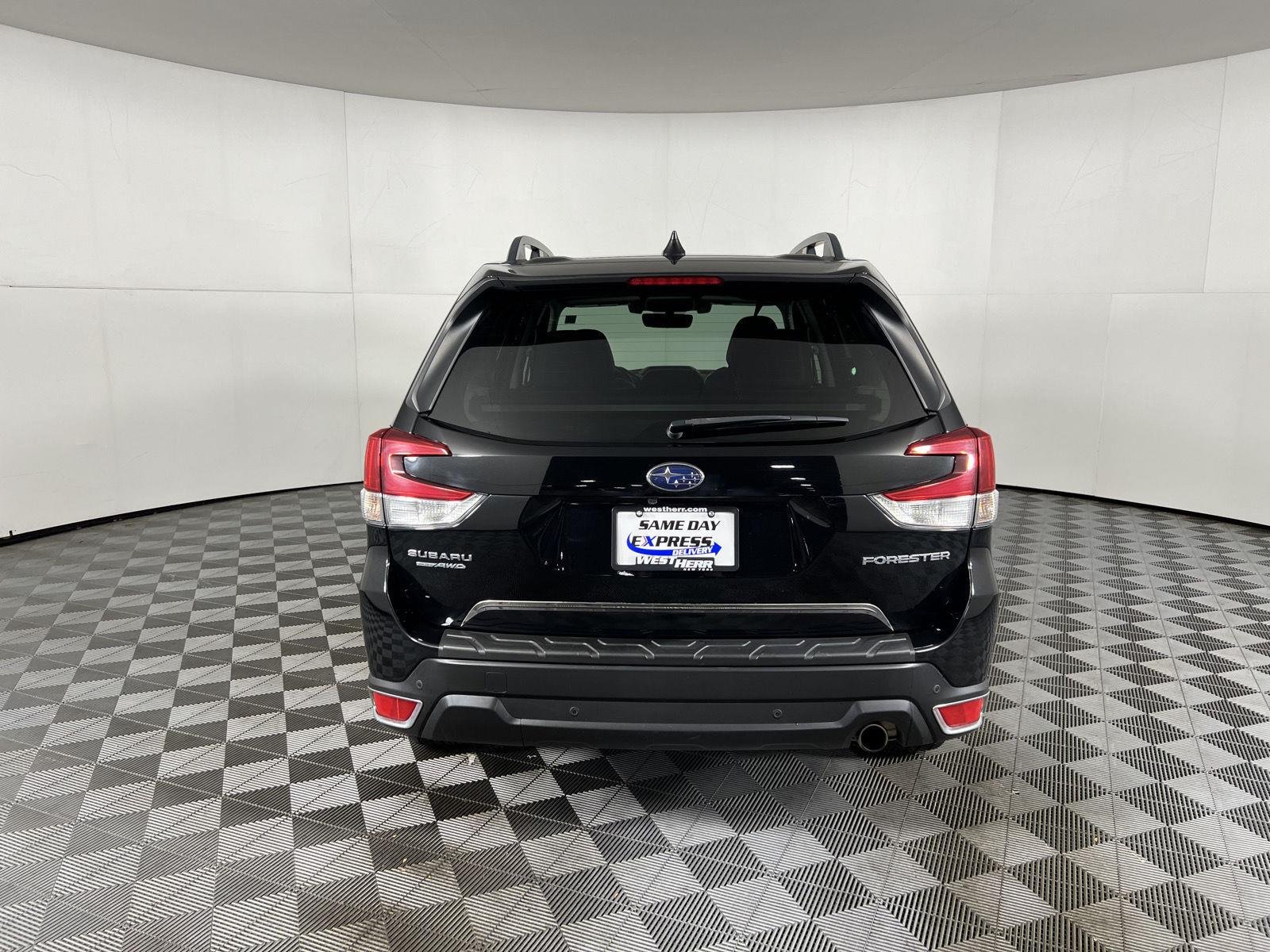 Used 2020 Crystal Black Silica Subaru Limited image 30