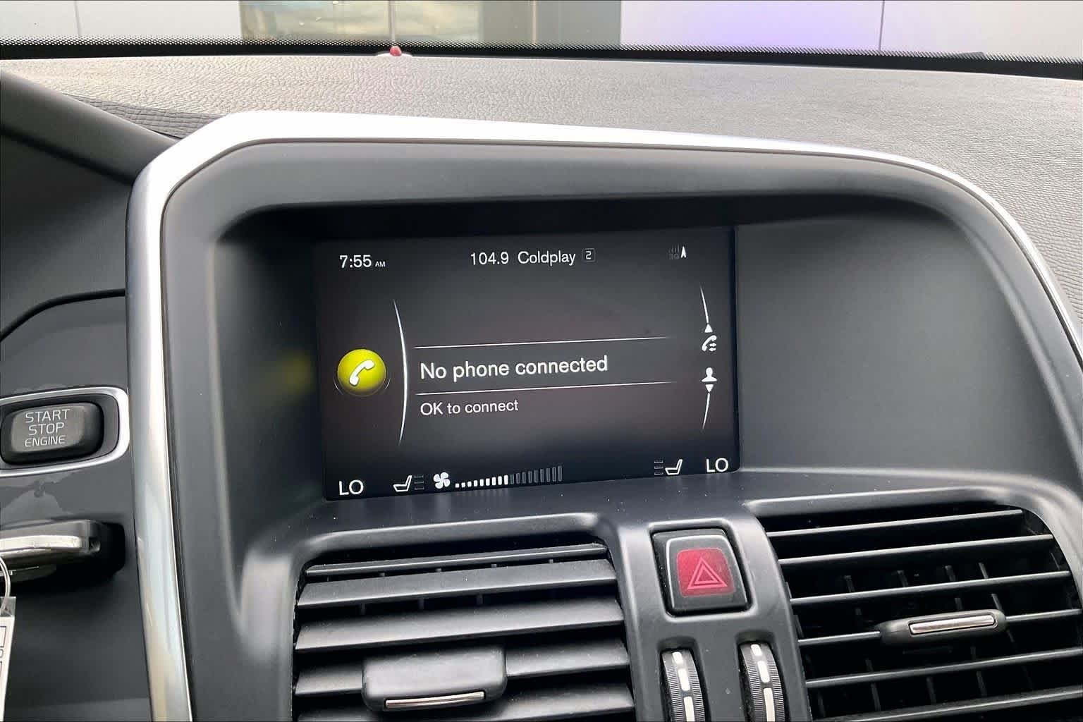Used 2016 Black Stone Volvo T5 Drive-E Premier image 32