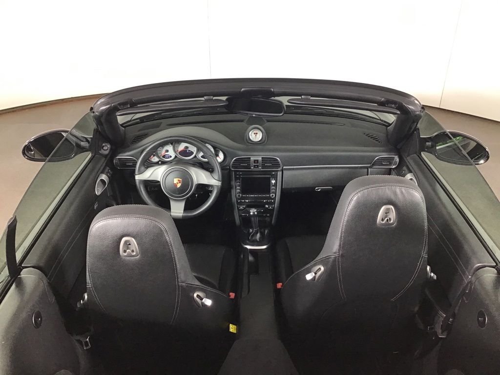 Used 2012  Porsche Carrera 4S image 12