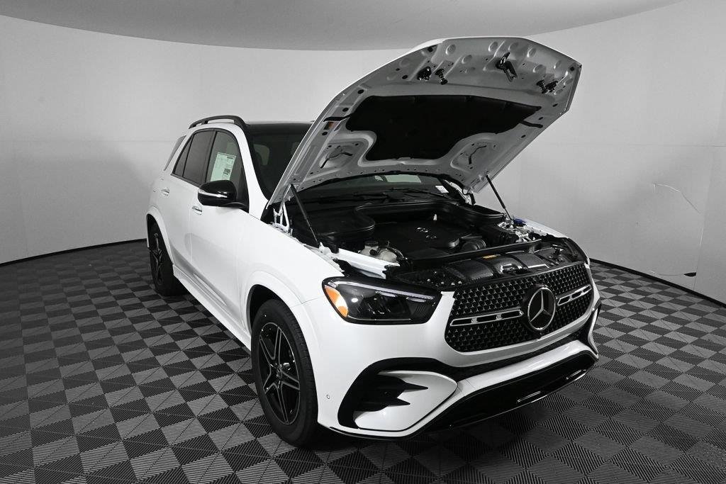 New 2026 MANUFAKTUR Moonlight White Metallic Mercedes-Benz GLE 350 image 35