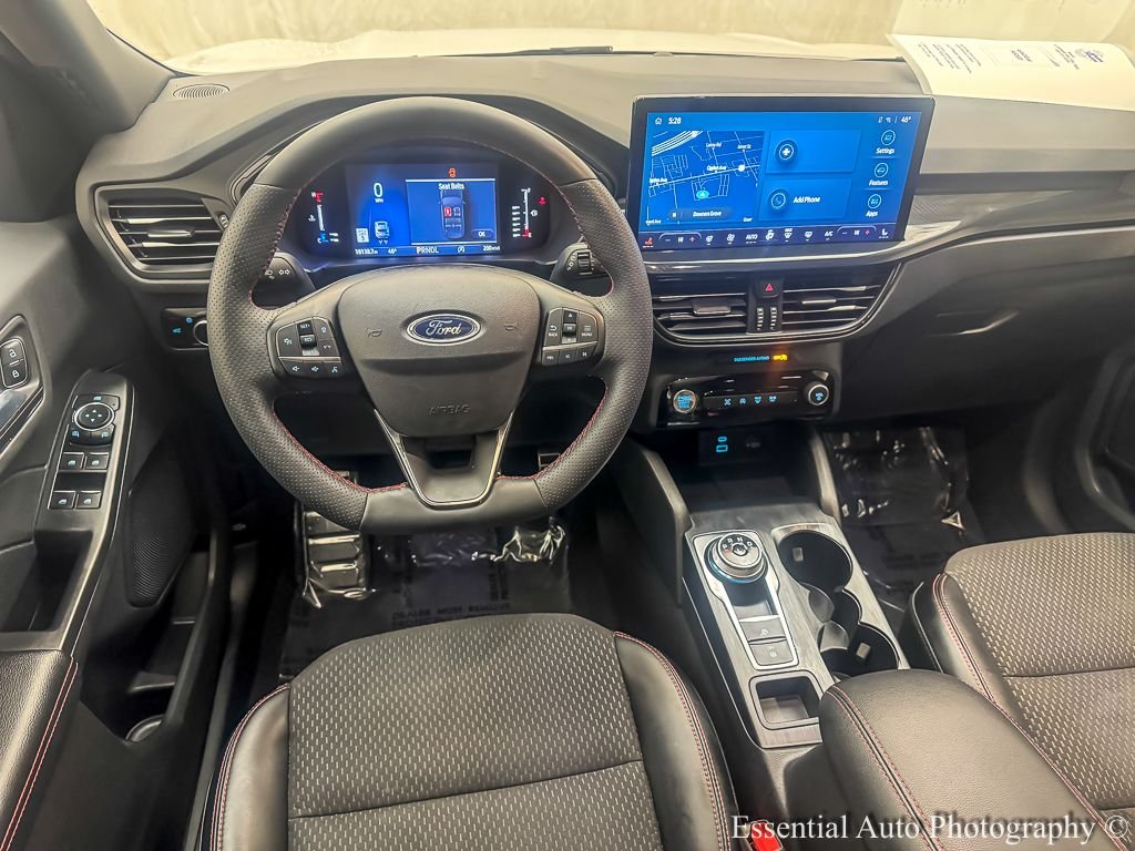 Used 2023 White Metallic Ford ST-Line image 14