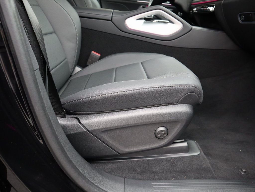 2025 Mercedes-Benz GLE GLE450 - Photo 12