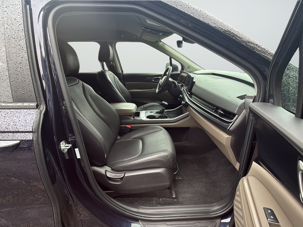 Used 2025 Blue Kia LXS image 26