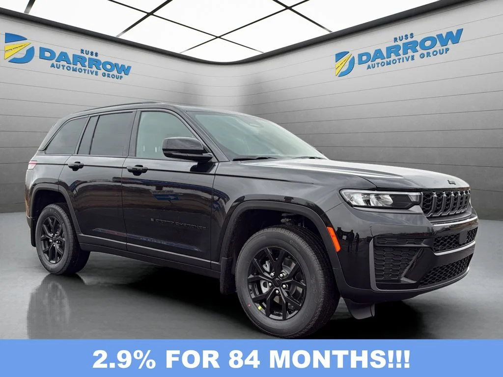 New 2026 Diamond Black Crystal Pearl-Coat Exterior Paint Jeep Laredo image 7