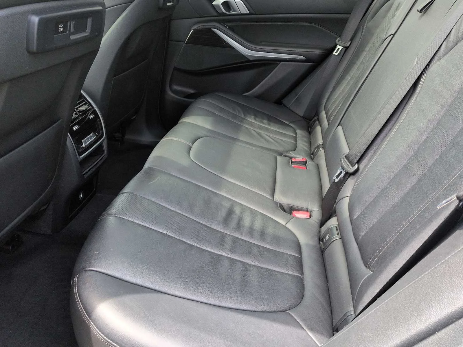 Used 2019 Phytonic Blue Metallic BMW xDrive40i image 20