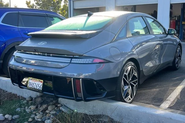Used 2023 Blue Hyundai SEL image 7