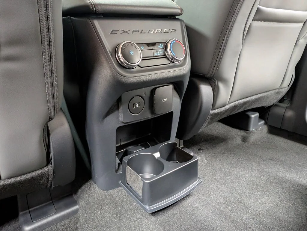 New 2026 Carbonized Gray Metallic Ford Active image 15