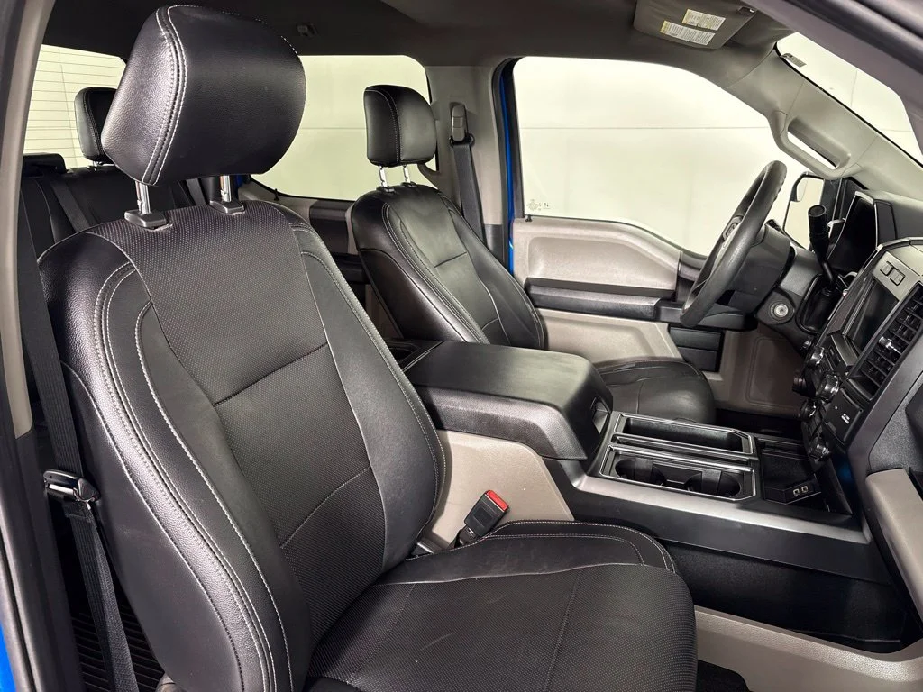 Used 2020 Blue Ford XL image 18