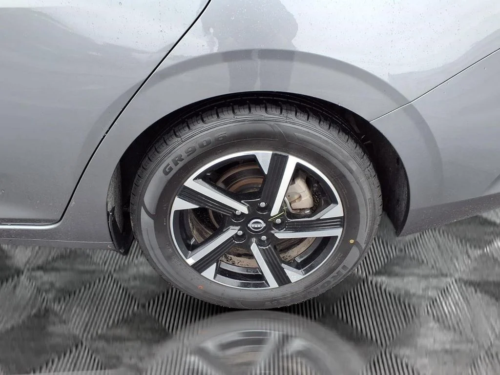 Used 2024 Gray Nissan SV image 21