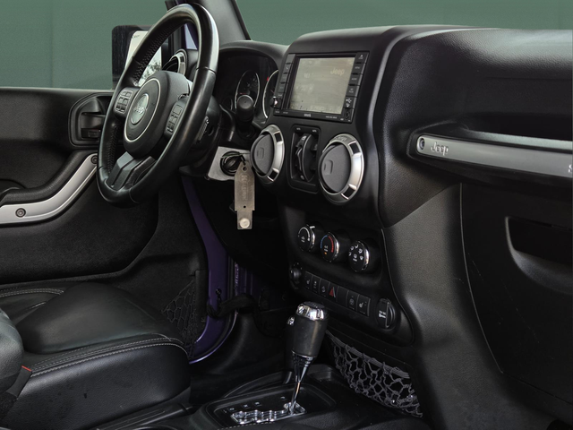 Used 2017 Purple Jeep Unlimited Rubicon image 10