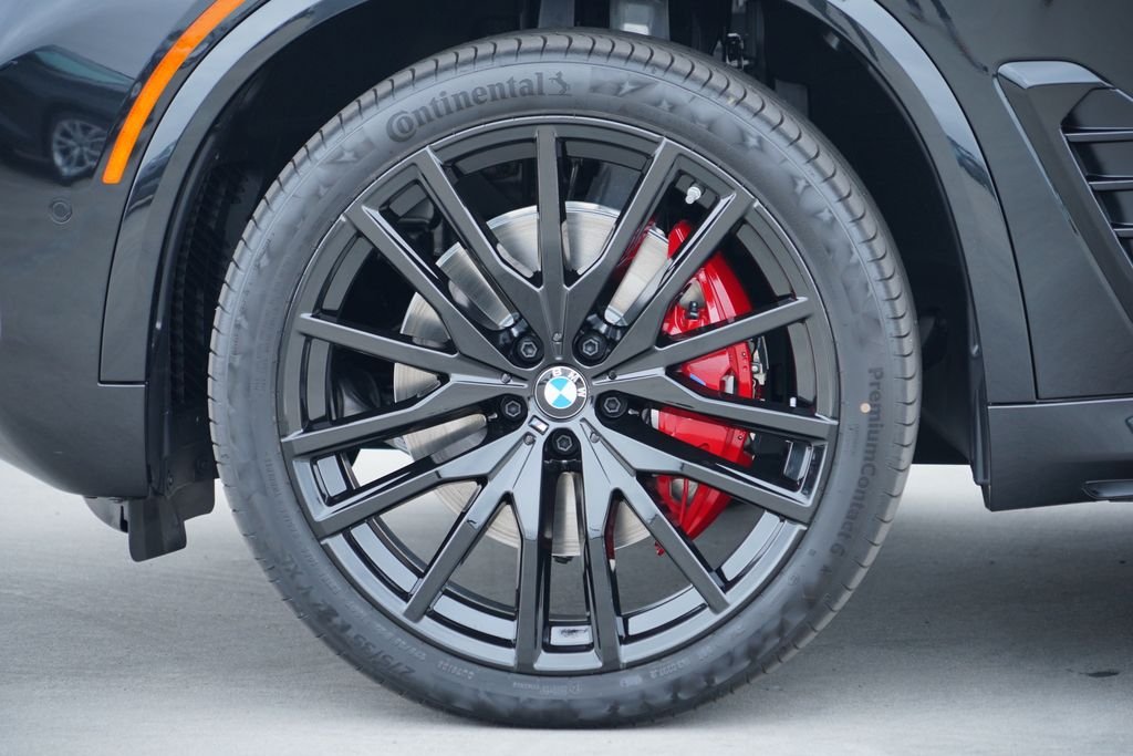 New 2026 Black Sapphire Metallic BMW xDrive40i image 5