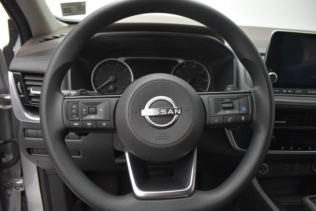 Used 2023 Silver Nissan SV image 16