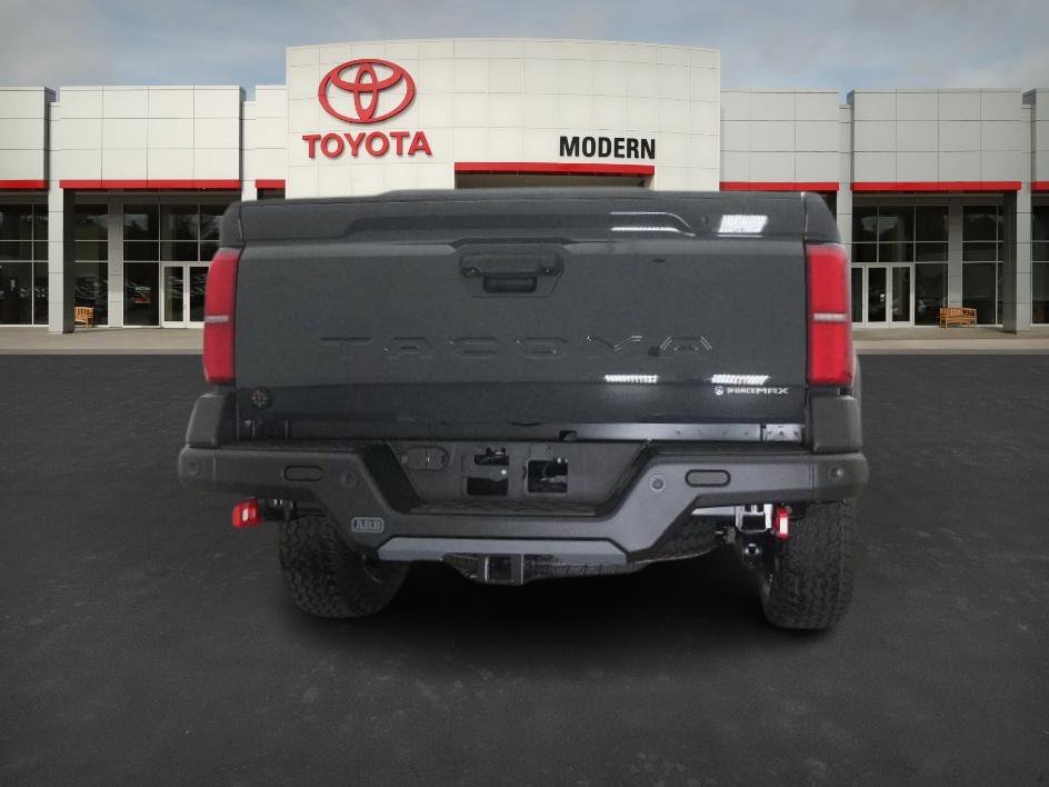 2025 Toyota Tacoma Trailhunter - Photo 17
