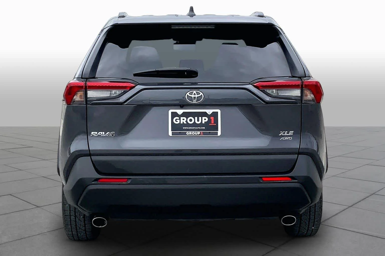 Used 2025 Magnetic Gray Metallic Toyota XLE image 5