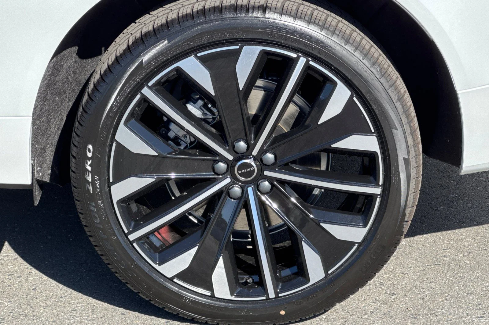 New 2026 Crystal White Volvo T8 Ultra image 11