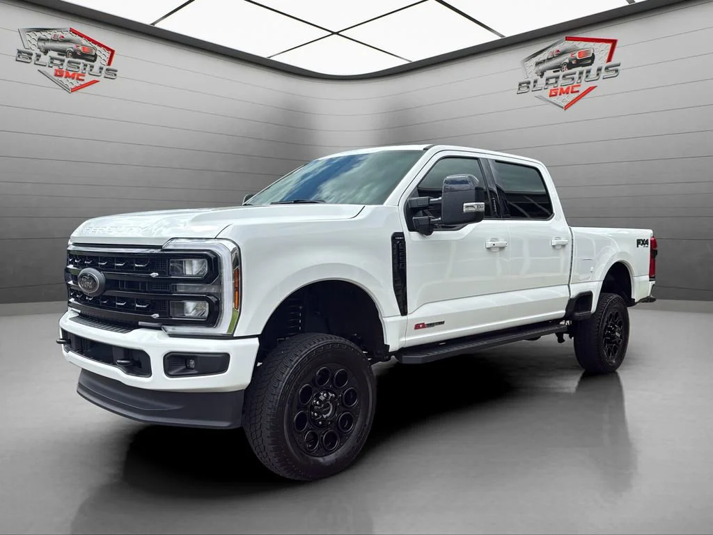 2024 Ford F-250 Lariat 4x4 Crew Cab 6-3/4' Box's photo