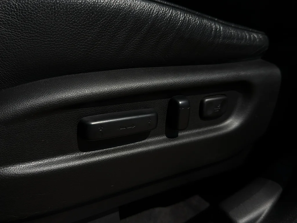 Used 2019 Red Honda Touring image 10