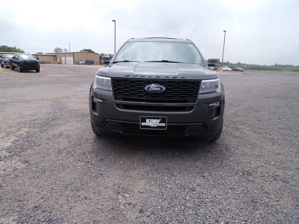 Used 2018 Magnetic Metallic Ford Sport image 2