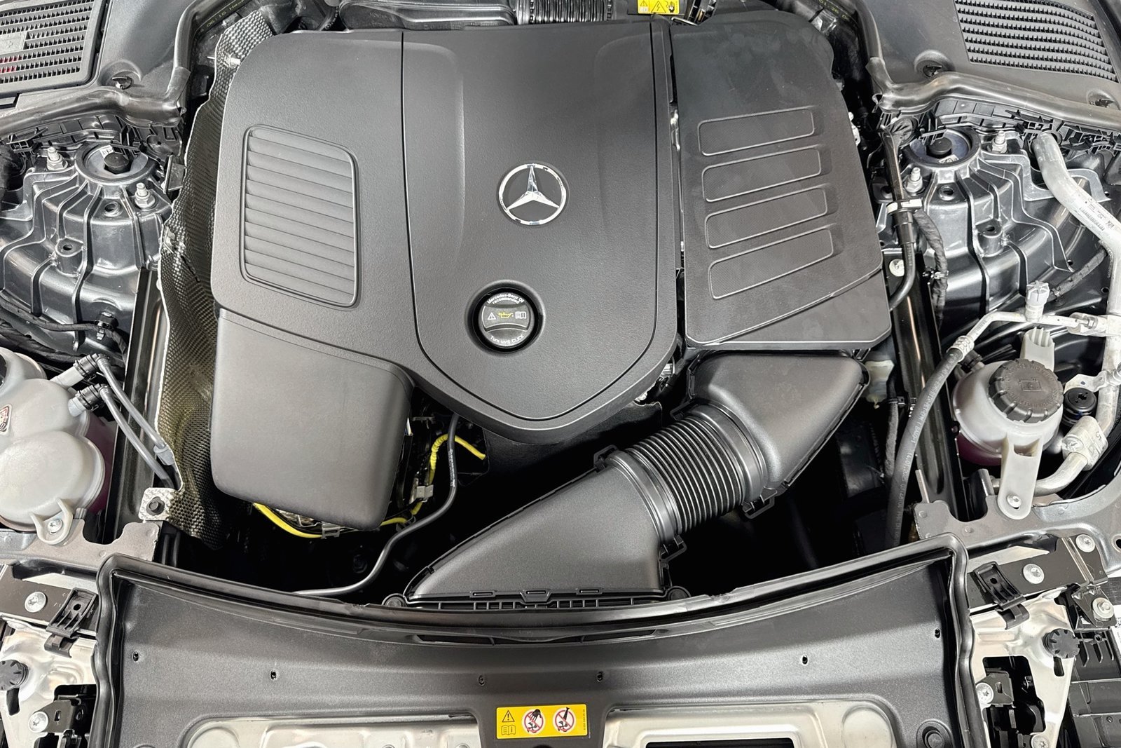 New 2026 Selenite Grey Metallic Mercedes-Benz C 300 image 28