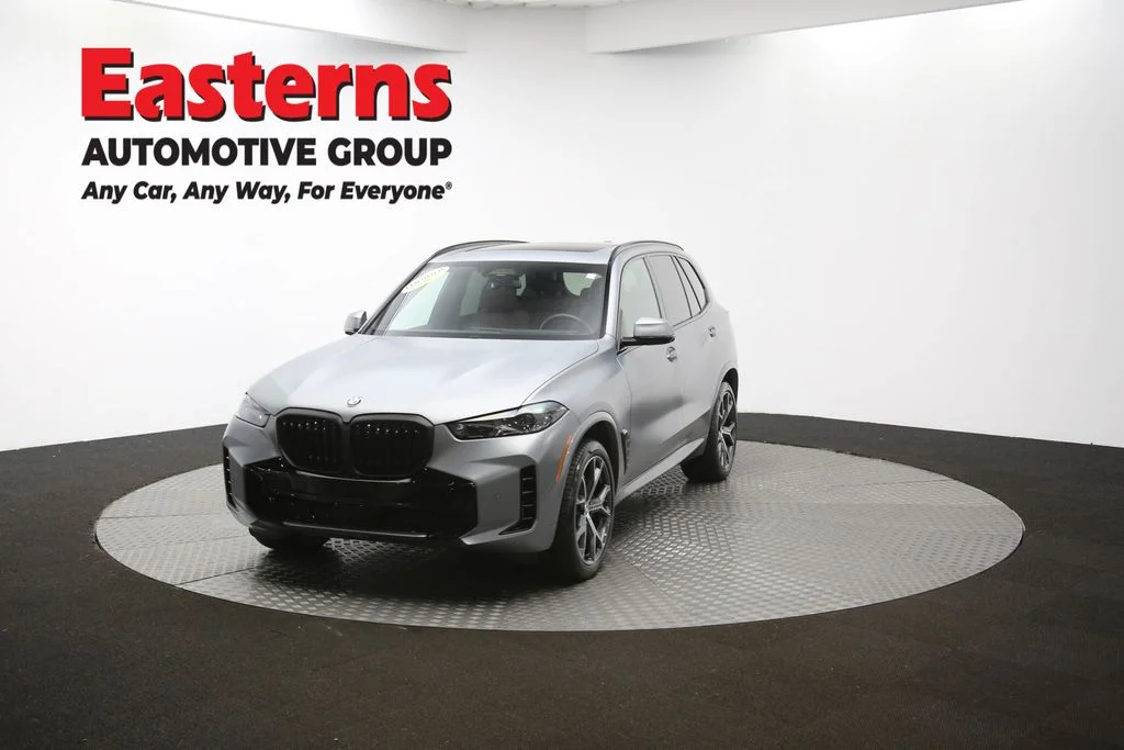 Used 2025 Gray BMW xDrive40i image 55