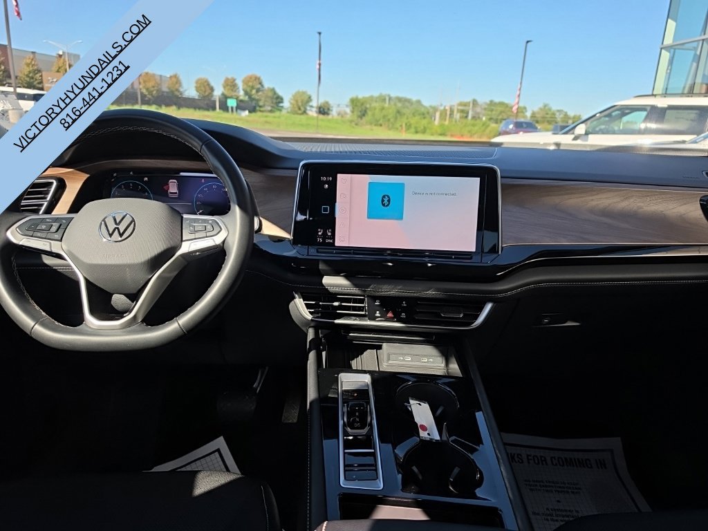 Used 2026  Volkswagen SE w/Technology image 36