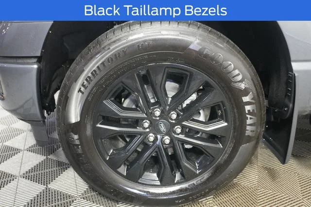 New 2026 Carbonized Gray Metallic Ford Lariat® image 21