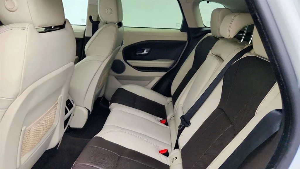 Used 2016 Fuji White Land Rover 5dr Hatchback Autobiography w/ Ebony Headliner image 23