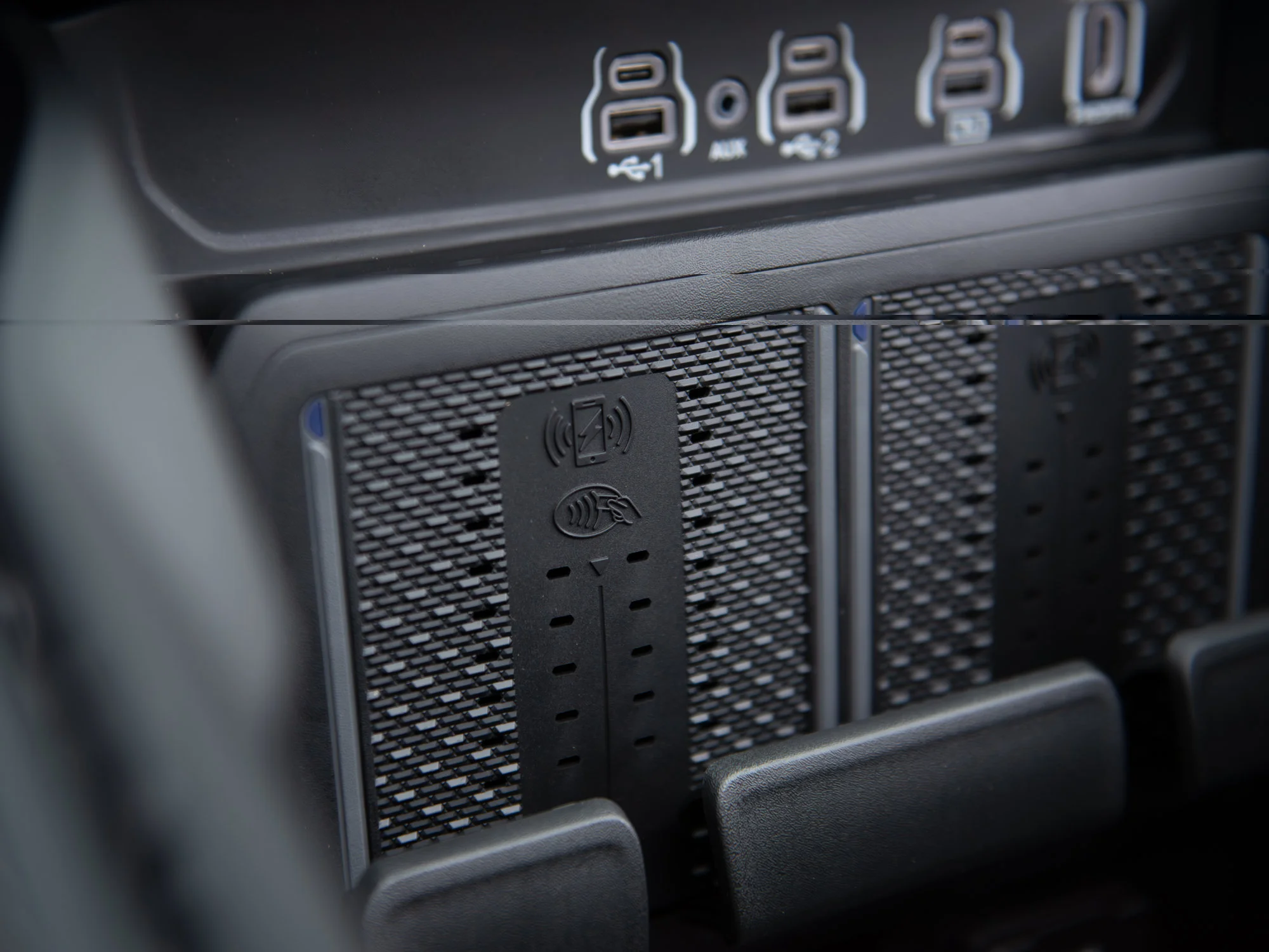 New 2026 Black RAM Limited Night* Crew Cab 4x4, 540 Horsepower, Massage Seats, Head-Up Display image 28
