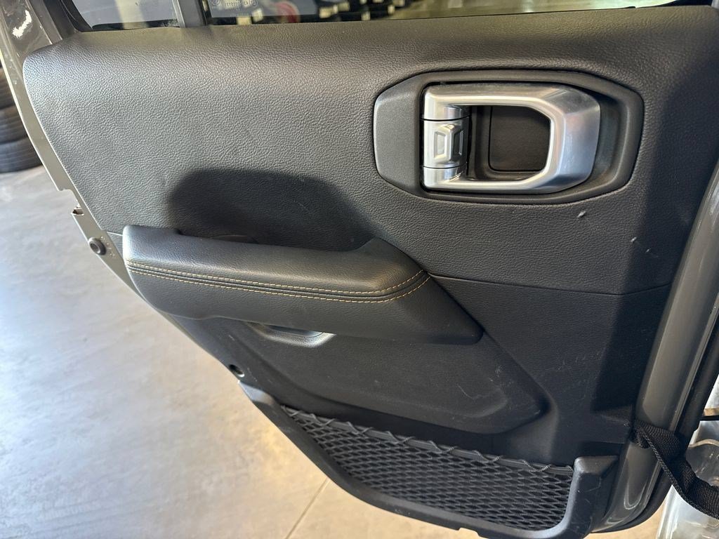 Used 2023 Gray Jeep High Altitude 4x4 image 10