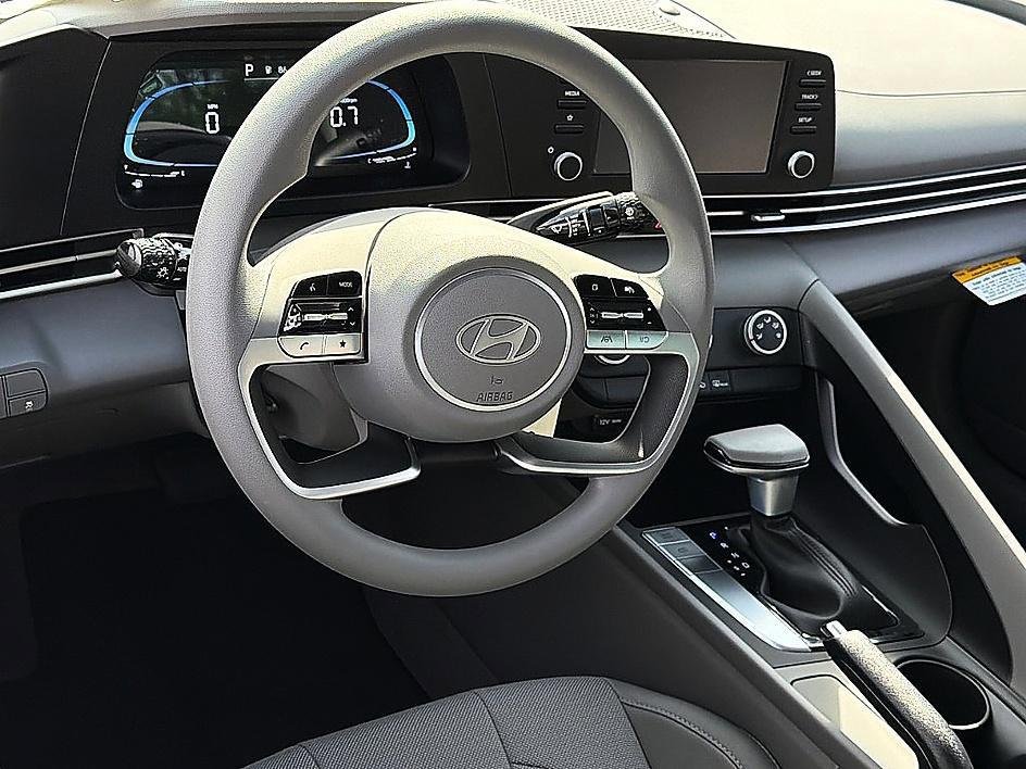 New 2026 Serenity White Hyundai SE image 21