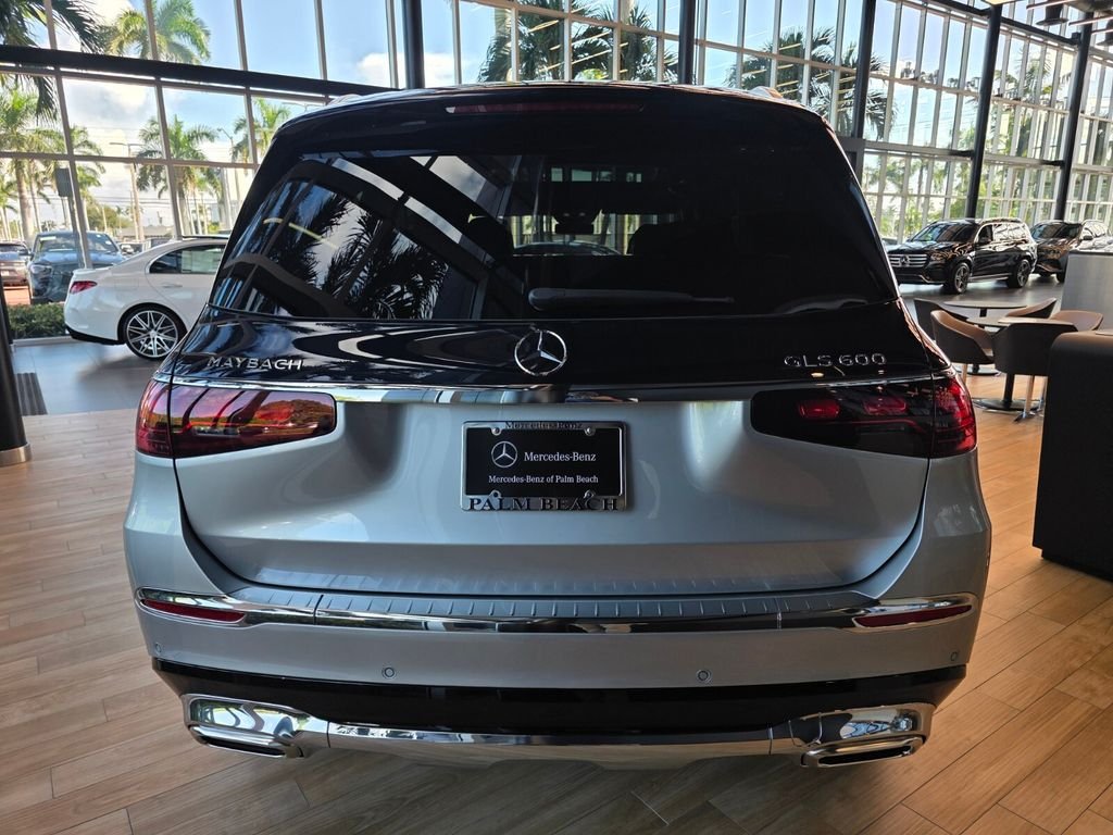 New 2026 Silver Mercedes-Benz Maybach GLS 600 image 4