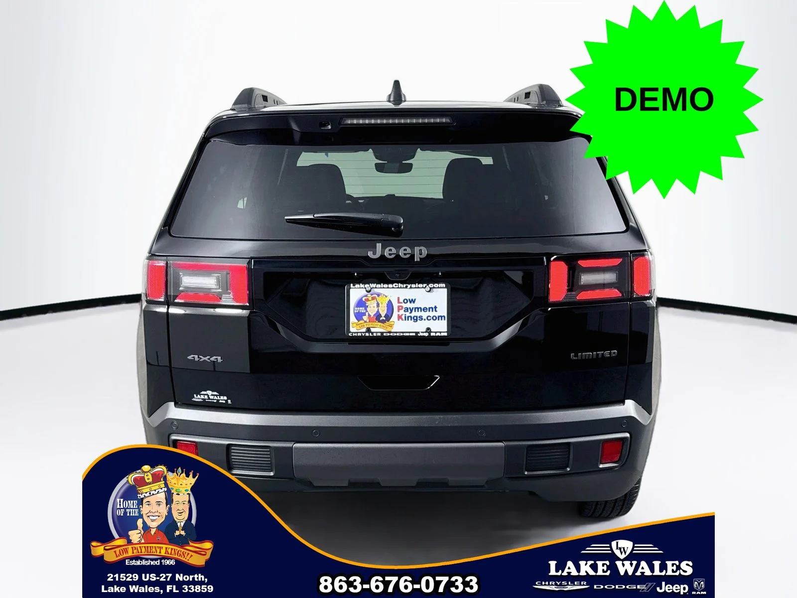 New 2026 Diamond Black Crystal Pearl-Coat Exterior Paint Jeep Limited image 6