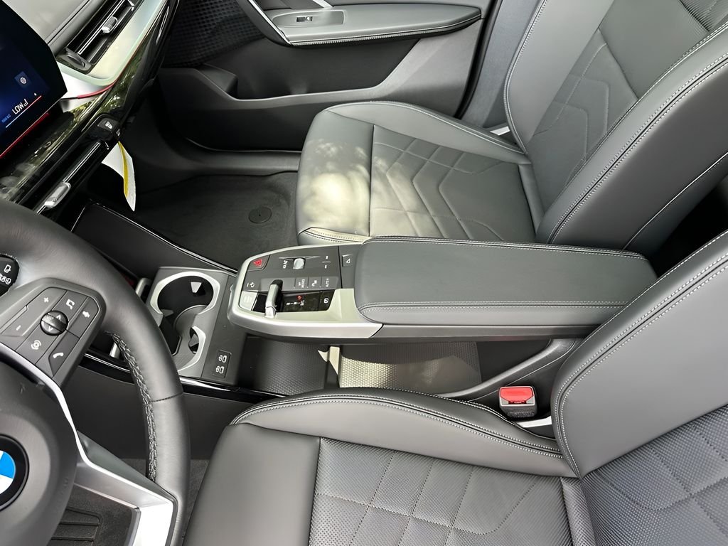 New 2026 Black Sapphire Metallic BMW xDrive28i image 15