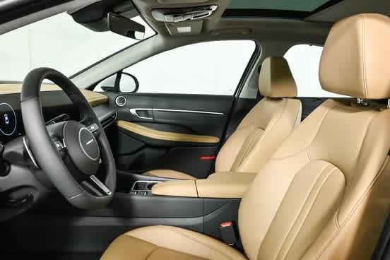 2025 Hyundai Sonata Hybrid Limited - Photo 6