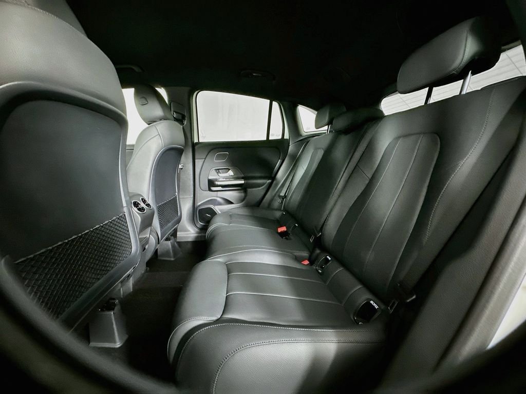 New 2026 Polar White Mercedes-Benz GLA 250 image 24