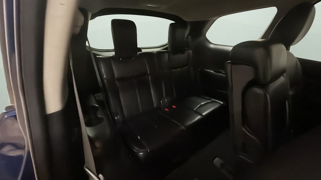 Used 2017 Blue Nissan SL image 17