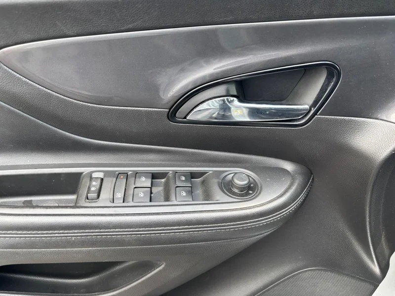 Used 2019 Quicksilver Metallic Buick Preferred image 9