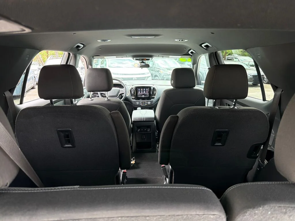 Used 2023 Gray Chevrolet LT image 34
