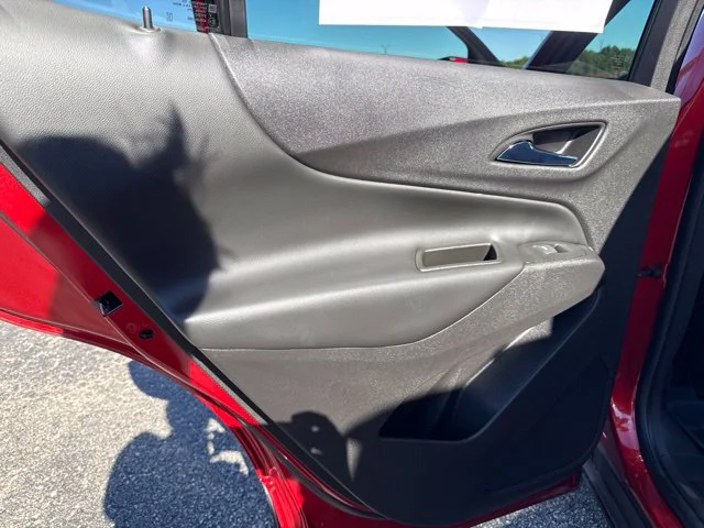 Used 2022 Red Chevrolet LT image 28