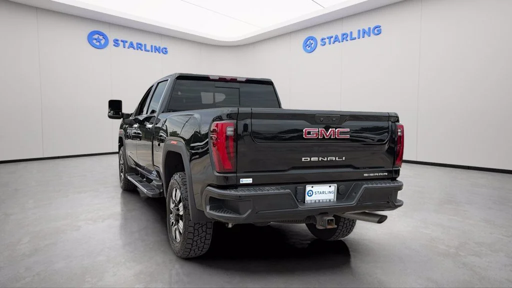 Used 2024 Onyx Black GMC Denali image 6
