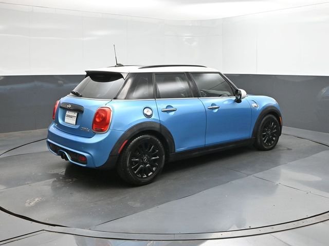 Used 2015 Blue MINI Base image 11
