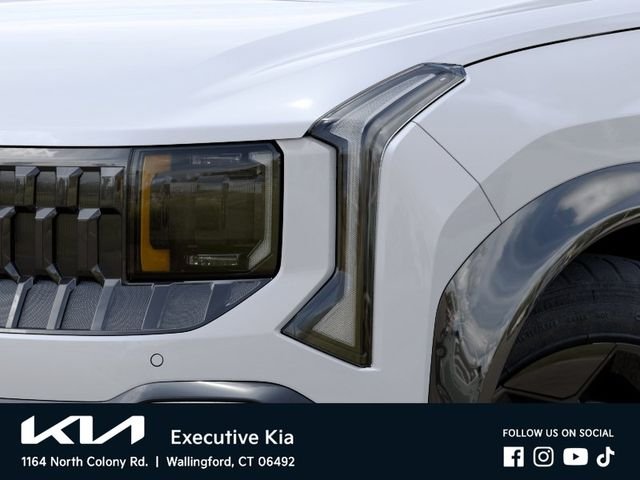 New 2027 White Kia X-Line image 10