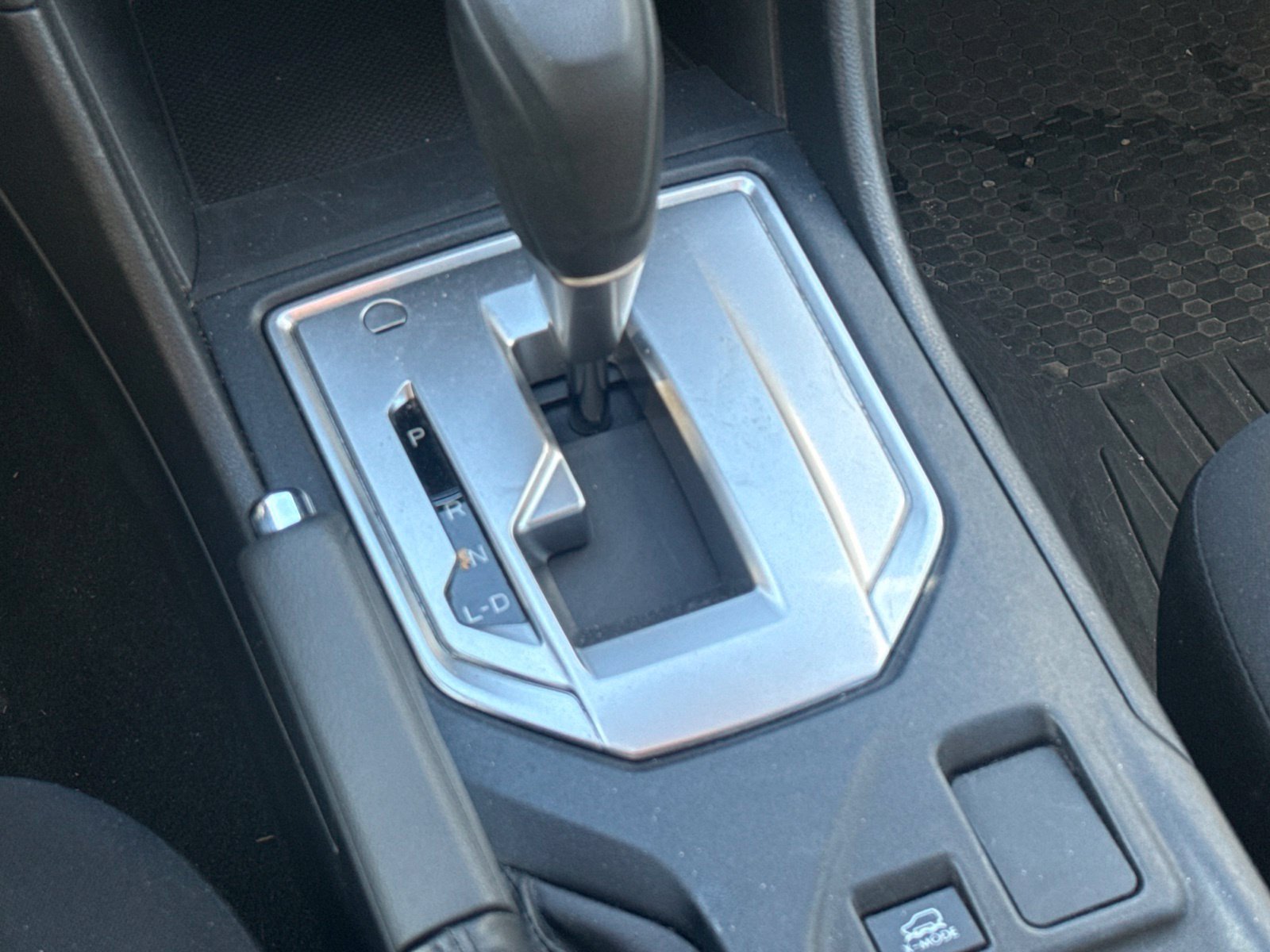 Used 2018 Gray Subaru 2.0i image 22
