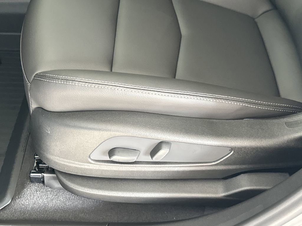 2026 Cadillac XT5 Luxury - Photo 15