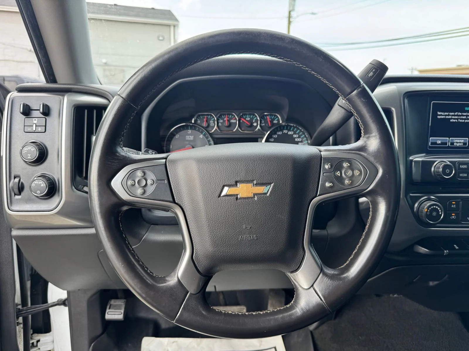 Used 2018 White Chevrolet LT image 17