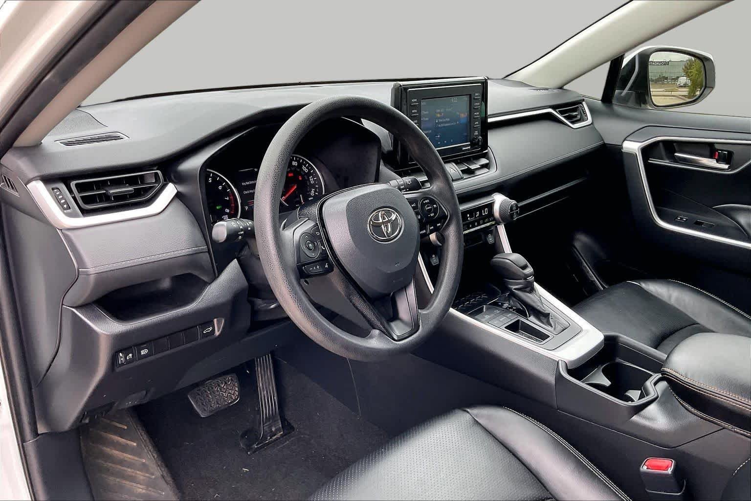 Used 2021 Super White Toyota XLE image 18